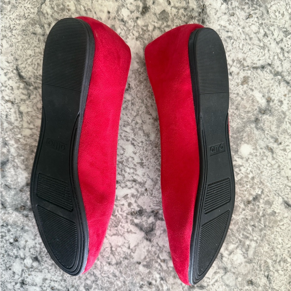 Ollio Red Faux Suede Flats - Picture 3 of 3